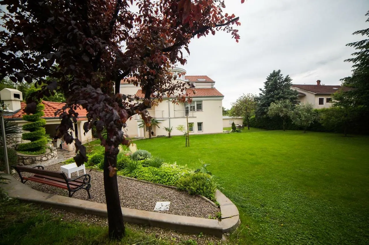 Apartments Villa Majda