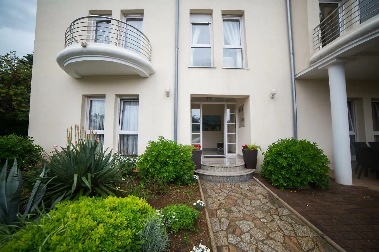 Apartments Villa Majda